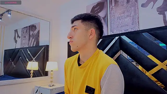 Un Sluttyy online show from 04-20-26, 11:24