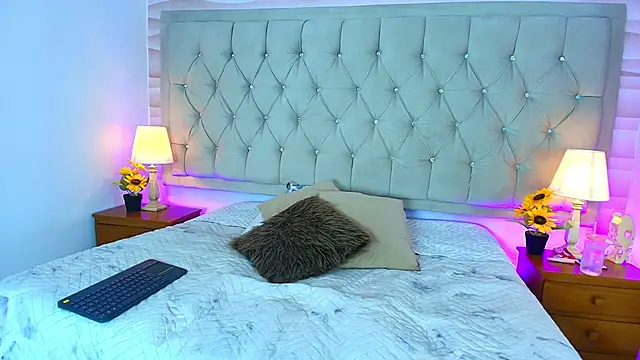 Liathompson FG online show from 11-24-25, 07:35