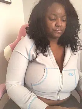 Snapshot of Fxncymuse chatting on 02-04-26, 07:31 Fxncymuse online show from 02-04-26, 07:31