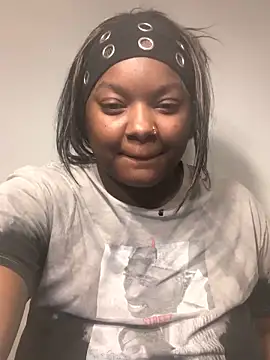 Snapshot of Fxncymuse chatting on 03-04-26, 05:46 Fxncymuse online show from 03-04-26, 05:46