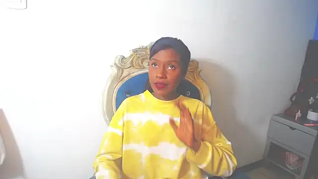 Aliis Love online show from 11-27-25, 04:47