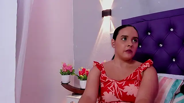 Snapshot of Katty_Vega chatting on 11-07-25, 01:22 Katty Vega online show from 11-07-25, 01:22