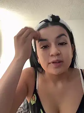 Snapshot of Abbiesuan chatting on 11-07-25, 03:01 Abbiesuan online show from 11-07-25, 03:01