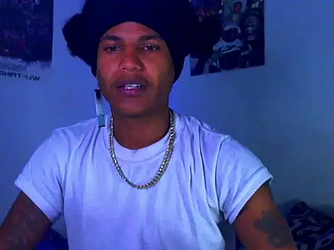 Snapshot of Arthur_1126 chatting on 06-14-26, 04:58 Arthur 1126 online show from 06-14-26, 04:58