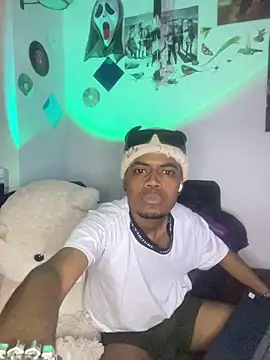 Snapshot of Kaizen-Black chatting on 11-07-25, 05:18 Kaizen-Black online show from 11-07-25, 05:18