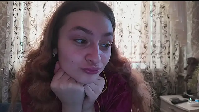 Snapshot of SweetLiaison chatting on 03-16-26, 07:01 SweetLiaison online show from 03-16-26, 07:01