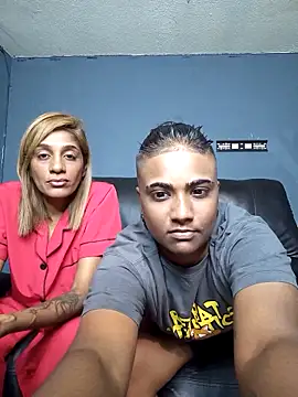 Snapshot of power_couple1 chatting on 11-12-25, 06:19 power couple1 online show from 11-12-25, 06:19