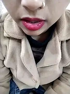 Sexy Divya   online show from 12-16-25, 06:07