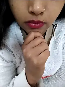 Sexy Divya   online show from 12-18-25, 05:24