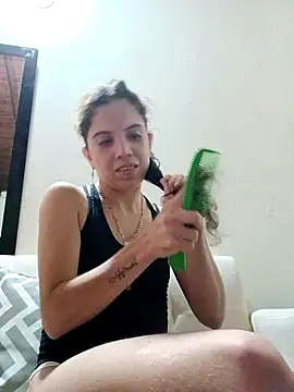 Snapshot of hincaVale090824 chatting on 11-11-25, 03:28 hincaVale090824 online show from 11-11-25, 03:28