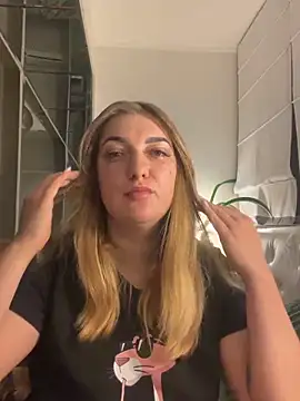 Snapshot of Avila_aa chatting on 11-12-25, 09:25 Avila aa online show from 11-12-25, 09:25