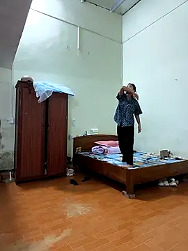 Lynly k2 online show from 03-18-26, 01:09