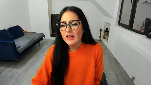 AnyaEvy online show from 12-22-25, 05:59