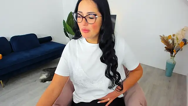 AnyaEvy online show from 04-20-26, 04:59