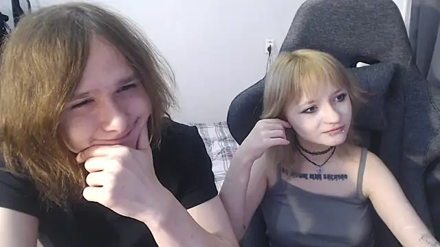 Snapshot of angelsofpornn chatting on 01-15-26, 09:29 angelsofpornn online show from 01-15-26, 09:29