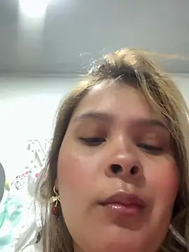 Snapshot of MelodySanz chatting on 05-17-26, 12:19 MelodySanz online show from 05-17-26, 12:19