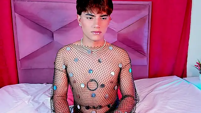 NoaDurand online show from 12-16-25, 08:14