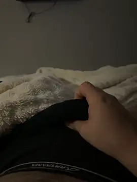 Snapshot of loukas777 chatting on 11-08-25, 01:39 loukas777 online show from 11-08-25, 01:39