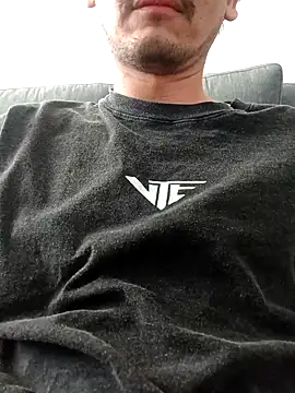 Snapshot of erosbiarg chatting on 11-09-25, 10:13 erosbiarg online show from 11-09-25, 10:13