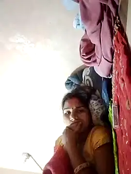 Snapshot of Seema_ji12 chatting on 12-16-25, 02:11 Seema ji12 online show from 12-16-25, 02:11