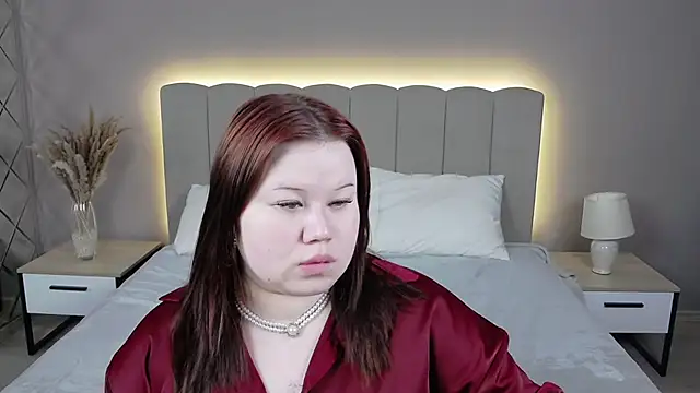 EvaNova  online show from 04-18-26, 08:18