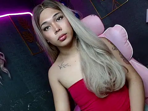 slutty lauraxxx online show from 02-22-26, 01:42