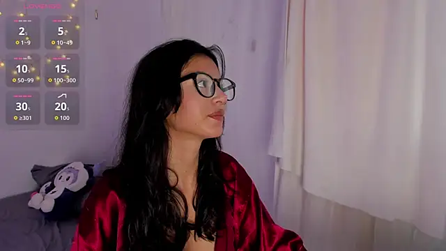 Snapshot of Tamara_Aluna_ chatting on 12-04-25, 07:22 Tamara Aluna online show from 12-04-25, 07:22