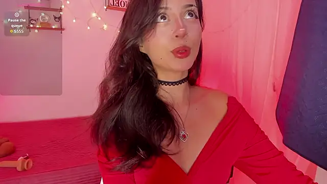 Snapshot of Tamara_Aluna_ chatting on 02-14-26, 07:10 Tamara Aluna online show from 02-14-26, 07:10