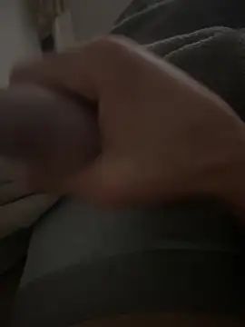 groschibre40100 online show from 04-26-26, 09:23