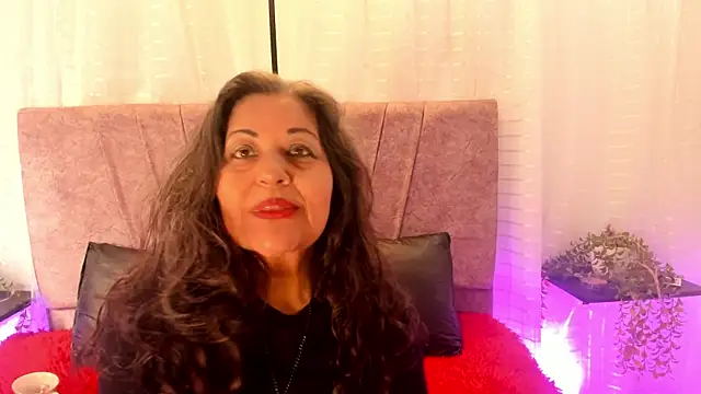 Snapshot of Victoriaa_Anderson chatting on 06-01-26, 01:02 Victoriaa Anderson online show from 06-01-26, 01:02