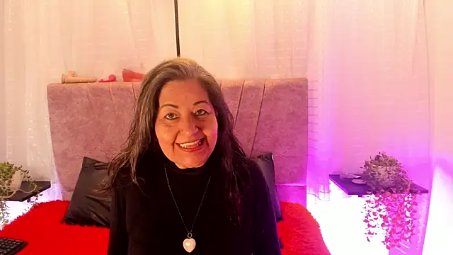 Snapshot of Victoriaa_Anderson chatting on 06-05-26, 06:46 Victoriaa Anderson online show from 06-05-26, 06:46