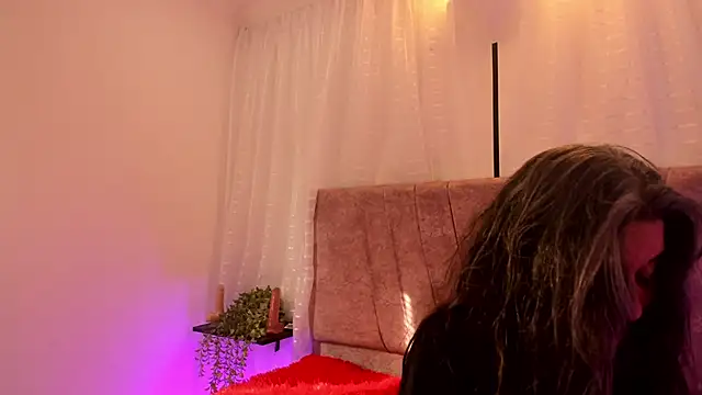 Snapshot of Victoriaa_Anderson chatting on 06-12-26, 01:10 Victoriaa Anderson online show from 06-12-26, 01:10
