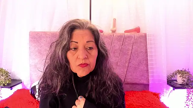 Victoriaa Anderson online show from 06-17-26, 01:34