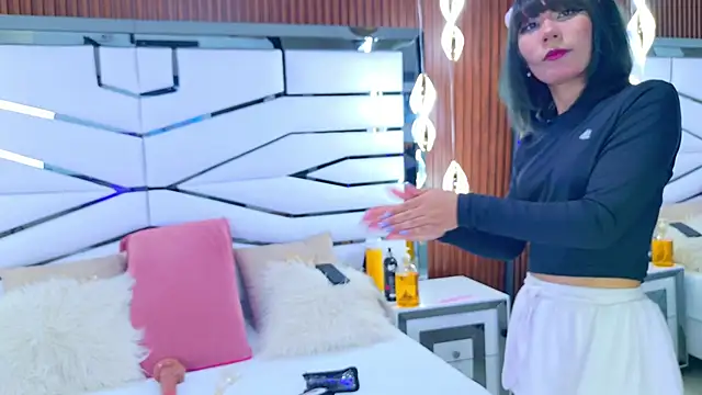 BunnySexyy18 online show from 12-21-25, 07:43