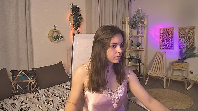 FrancescaCavaliere online show from 04-06-26, 06:25