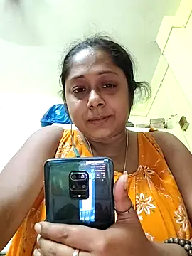 Snapshot of hotjuhi8 chatting on 11-08-25, 08:18 hotjuhi8 online show from 11-08-25, 08:18