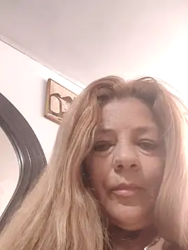 karlaanqui1 online show from 02-13-26, 02:46