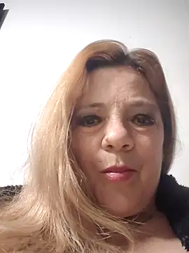 Snapshot of karlaanqui1 chatting on 05-09-26, 10:31 karlaanqui1 online show from 05-09-26, 10:31