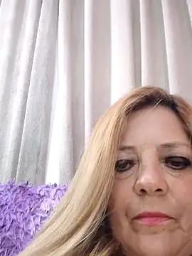 Snapshot of karlaanqui1 chatting on 05-15-26, 11:06 karlaanqui1 online show from 05-15-26, 11:06