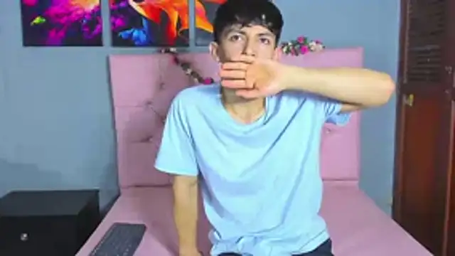 ElanGiraldo online show from 11-26-25, 10:11