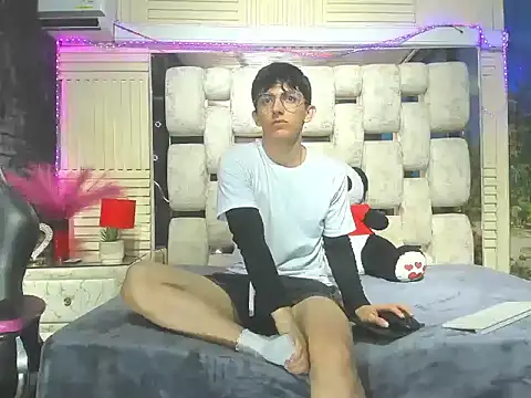 ElanGiraldo online show from 03-02-26, 11:44