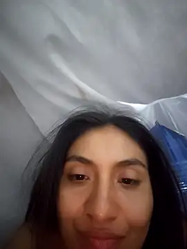 Snapshot of Uvit chatting on 11-09-25, 07:39 Uvit online show from 11-09-25, 07:39