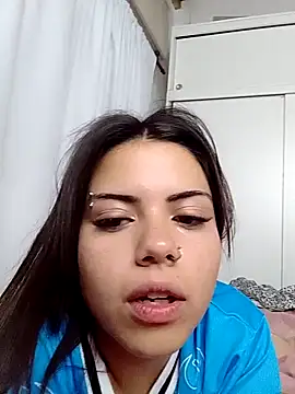 Snapshot of cat_eye__ chatting on 11-09-25, 04:05 cat eye online show from 11-09-25, 04:05