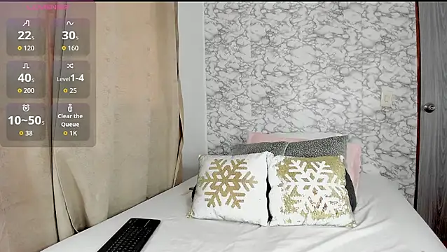 sofiaalarson online show from 12-16-25, 02:22