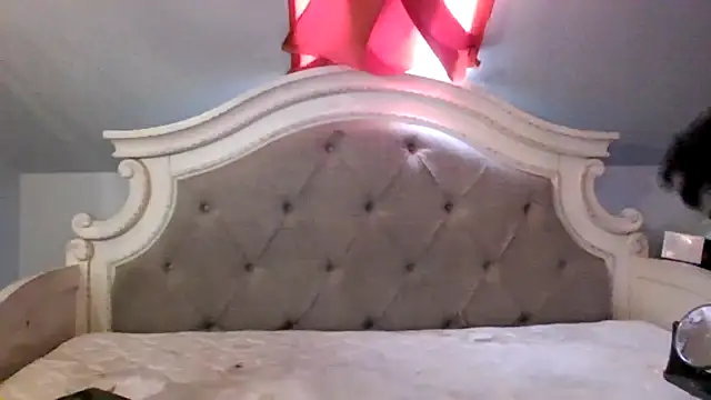 Dusaa  online show from 11-18-25, 04:11