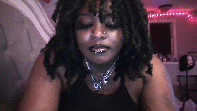 Snapshot of Dusaa_ chatting on 06-14-26, 03:08 Dusaa online show from 06-14-26, 03:08