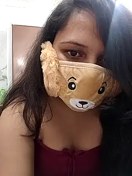 Kamna Hotty online show from 11-20-25, 04:40