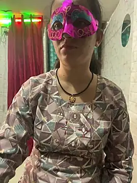 Snapshot of Red_Queen_11 chatting on 12-05-25, 06:59 Red Queen 11 online show from 12-05-25, 06:59