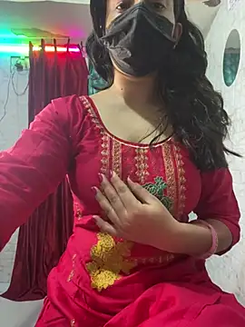 Snapshot of Red_Queen_11 chatting on 01-13-26, 06:46 Red Queen 11 online show from 01-13-26, 06:46