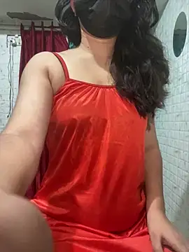 Snapshot of Red_Queen_11 chatting on 02-12-26, 07:42 Red Queen 11 online show from 02-12-26, 07:42